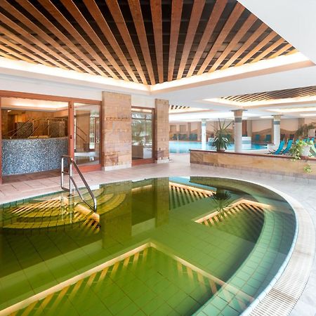 Aquarell Hotel Cegled Ngoại thất bức ảnh
