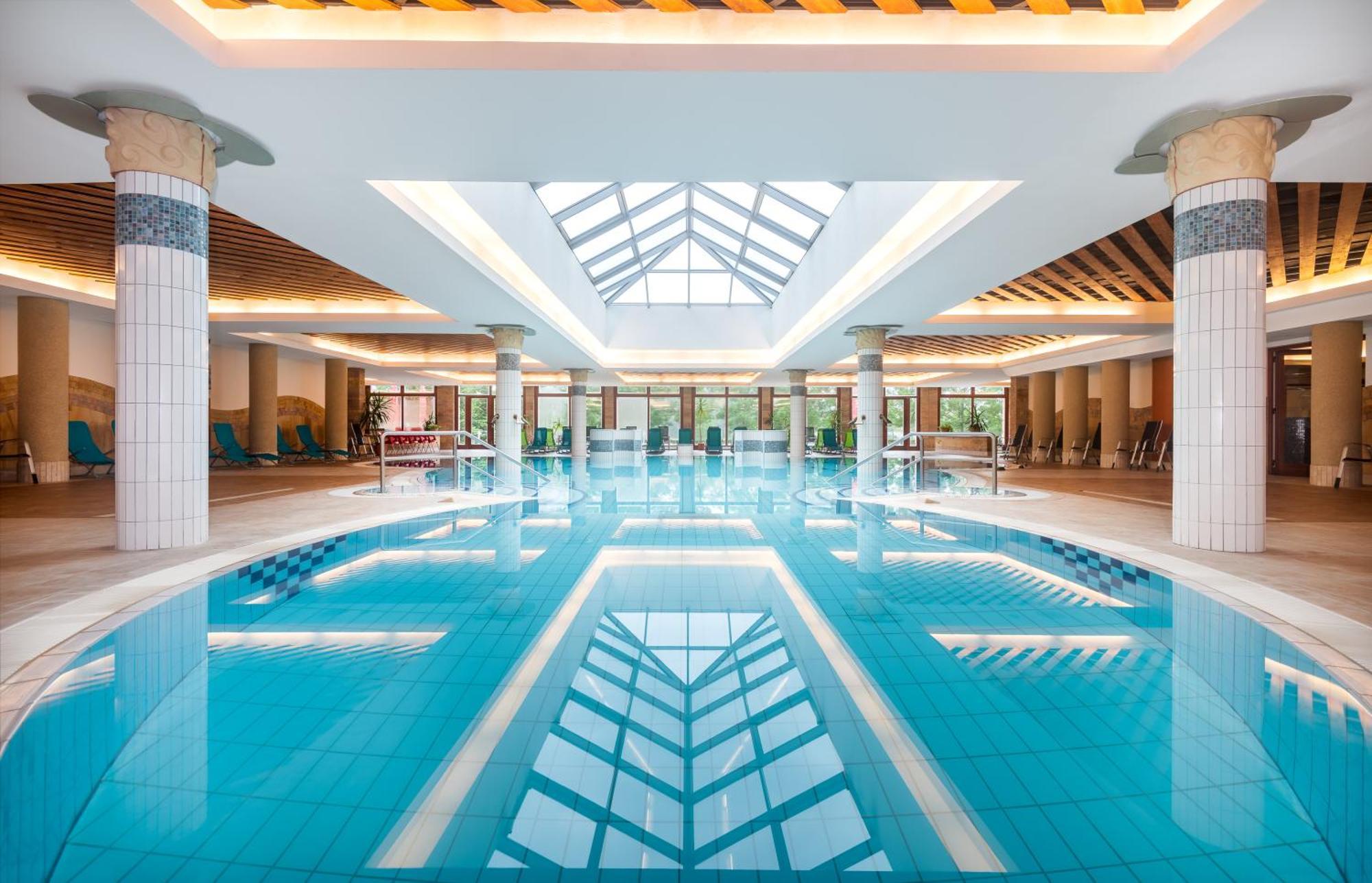 Aquarell Hotel Cegled Ngoại thất bức ảnh