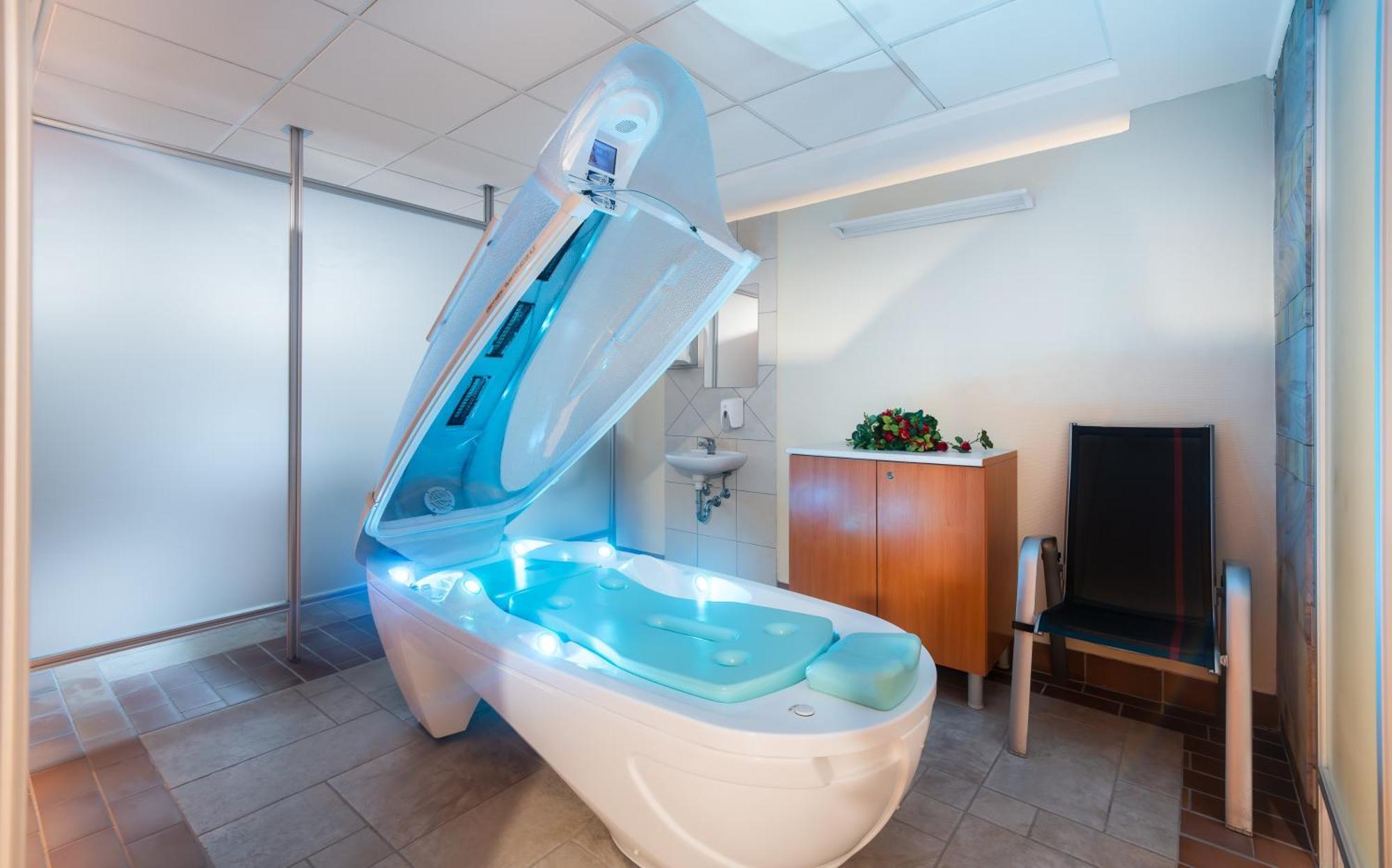 Aquarell Hotel Cegled Ngoại thất bức ảnh